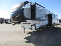 2016 New Keystone Laredo 355rl Auto Leveling System Fifth Wheel In California Ca