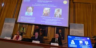 Winter pour leurs recherches sur la production d'enzymes avec l'aide de l'évolution dirigée, a annoncé l'académie. Avec Le Laser On Peut Reduire La Radioactivite D Un Million D Annees A 30 Minutes Gerard Mourou Prix Nobel De Physique