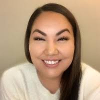 Amanda Saks's Instagram, Twitter & Facebook