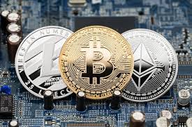 The value of the first bitcoin transactions were negotiated by individuals on the bitcoin forum with one notable transaction of 10,000 btc used to indirectly purchase two pizzas delivered by papa john's. Here S How High Bitcoin S Price Could Reach According To J P Morgan Barron S