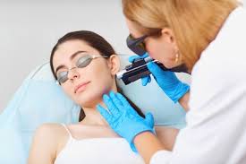 This procedure uses a concentrated beam of light (laser) to target and eliminate hair follicles. Laser Hair Removal Burns Treatment Causes Symptoms Diagnosis The Health Experts