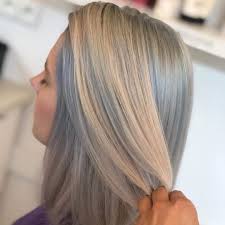 Couleur blond homme meilleur coupe. Le Blond Bleu La Coloration Qui Celebre L Arrivee De L Hiver Inspiree De La Reine Des Neiges