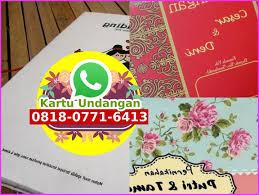 Contoh Kartu Undangan Formal Dalam Bahasa Inggris Beserta Artinya O818 O771 6413 Whatsapp Undangan Pernikahan Pernikahan Murah Contoh Undangan Pernikahan