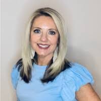 Lori Cook's Instagram, Twitter & Facebook