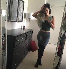 Valkyrae is so sexy 🥵 : r/Valkyrae_
