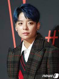 Pin By Tonnam On Amber Liu Amber Liu Blue Hair Amber