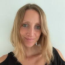 Naomi Box's Instagram, Twitter & Facebook