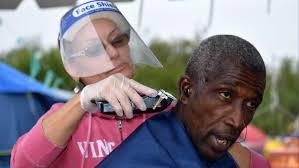 Lakeway reverend caters to homeless with haircut, side of hope