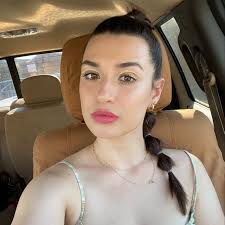 Elise Anderson (@elise__danielle__) • Threads, Say more