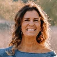 Stacie Martin's Instagram, Twitter & Facebook