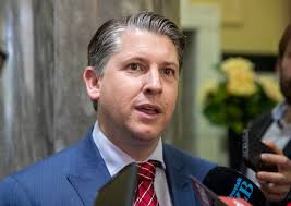 Posie Parker: Anti-trans activist Kellie-Jay Keen-Minshull to speak in  Canberra ahead of Auckland event