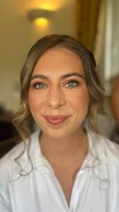 Beth🤍It was my absolute pleasure to do your Bridal Makeup this weekend,  such a beautiful morning with you & your six Bridesmaids!  Congratulations!!!🤍💍