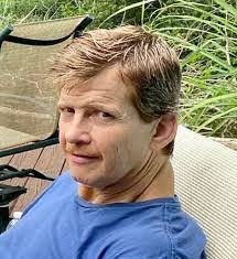 Zeb Parker's Instagram, Twitter & Facebook