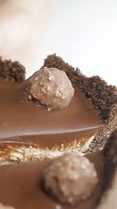 Ferrero Rocher Cheesecake Recipe Desserts Cheesecake Recipes Ferrero Rocher Cheesecake
