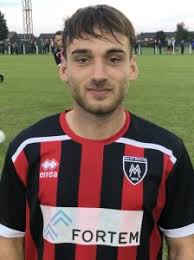 Selby boss fills right-back slot with Preston