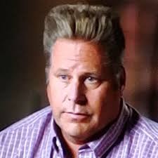 Mike Howard (@ElPolloDiabloX)