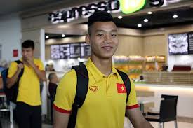 Cây vạn niên thanh có ý nghĩa phong thủy tăng tài vận cho gia chủ. Loáº¡t Kiá»ƒu Toc Sieu Ä'ang Yeu Cá»§a Cac NgÆ°á»i Hung U23 Viá»‡t Nam á»Ÿ Ä'á»i ThÆ°á»ng Khiáº¿n Chá»‹ Em Me Tit