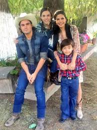 Amores Con Trampa Estrena En Tl Novelas Ernesto Jerardo