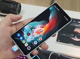 高強度で割れにくい、corning® gorilla® glass６をフロントエリアに採用。 ガラス素材の透明感を生かした、明るいカラーリングに仕上げました。 ※3 この値は同時送信の値です。 世界保健機関は、『携帯電話が潜在的な健康リスクをもたらすかどう. æµ·å¤–ç‰ˆ Xperia 10 Ii ã¯ãƒ‡ãƒ¥ã‚¢ãƒ«simã«å¯¾å¿œ é¦™æ¸¯ã§ã¯3ä¸‡å††å°ã§è²©å£²ä¸­ å±±æ ¹åº·å®ã®æµ·å¤–ãƒ¢ãƒã‚¤ãƒ«æŽ¢è¨ªè¨˜ Itmedia Mobile