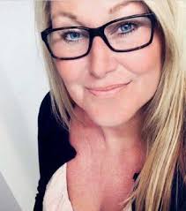 HairdonebyDonna , 525 W Main St, Merced, CA 95340, US