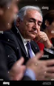 Kahn s hi-res stock photography and images