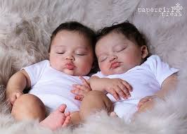 Black And White Identical Twins National Geographic Identical Twins Cute Twins Love Twins Twin Babies
