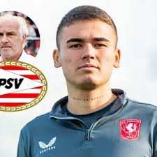 HST helemaal klaar met pissende en blokkerende Twente-supporters