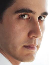 Votre attention, s'il vous plaît ! de David Kwong