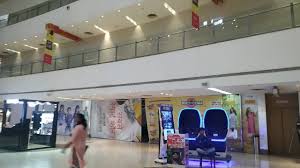 Ani dzień dobry, ani do widzenia, patrzą na człowieka jak na śmiecia. Centre Square Mall Vadodara 2021 What To Know Before You Go With Photos Tripadvisor