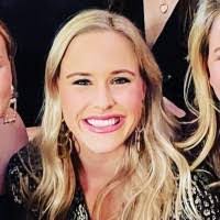 Sara Frances's Instagram, Twitter & Facebook