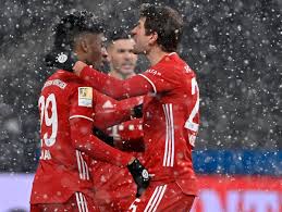 Angesichts der gegnerischen formstärke und der tabellenposition ist berlin lediglich der herausforderer. Bundesliga Fc Bayern Munchen Fliegt Mit Einem Sieg Gegen Hertha Bsc Zur Klub Wm Der Spiegel