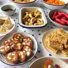 Easy Recipe For Classic New Zealand Lolly Cake Plus Quick Video Recipe Lolly Cake Recipes Food