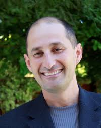 Daniel Herzberg's Instagram, Twitter & Facebook