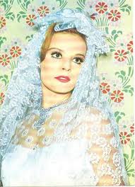 Hülya koçyiğit kaç kez evlendi kaç çocuğu var ve yaşamı. Hulya Kocyigit Kartpostal Nadir Kitap