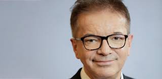 Rudolf anschober (born 21 november 1960) is an austrian politician of the green party who served as minister of social affairs, health, care, and consumer protection in the second government of chancellor sebastian kurz from january 2020 to april 2021. Rudolf Anschober Neuer Sozial Und Gesundheitsminister Zwp Online Das Nachrichtenportal Fur Die Dentalbranche
