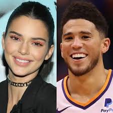 Jordyn woods was born in california and is currently 23 years old. Kendall Jenner Quebra Quarentena E Faz Roadtrip Com Ex De Jordyn Woods Vogue Celebridade