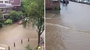 Zware regenbuien kunnen zorgen voor overlast in en om het huis, maar ook in straten en parken (de openbare ruimte). Woningen Ontruimd Na Wateroverlast In Rotterdam Overschie Rijnmond