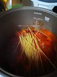 Tapi nak buat nasi impit homemade macam ni kena tau sukatan yang betul, kalau tidak nanti 2. Resipi Spaghetti Rice Cooker Mudah Vanilla Freak