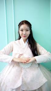 김희진과 안성훈의 '홀딱'은 남녀가 첫눈에 사랑의 강물에. ë„¤ì´íŠ¸ ë‰´ìŠ¤