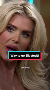 Supermodellens hyllar kvinnors åldrande❣️ #victoriasilvstedt #fördig #tv4  #efterfem #modellife #aging #girlssupportgirls #woman #powerwoman @Victoria  Silvstedt