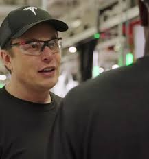 Elon Musk pokes fun at Joe Biden's love for GM, which delivered 26 EVs in Q4