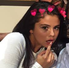 Pin by rpw western port on kathniel couple pic mens sunglasses rayban wayfarer sunglasses. Heart Icons On Twitter Selena Gomez Heart Icons Request By Harristyies Made By Uanloves Https T Co Ozwdmstujj