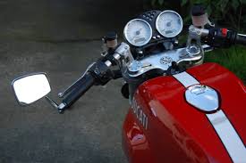 I love the looks of this 2009 ducati sportclassic sport 1000 s motorcycle but not the price. Ducati Sport 1000 Italian Flavored Neo Sports Cafe Racer Drivemag Riders