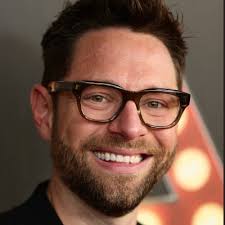 Lorie (@loriedenton)