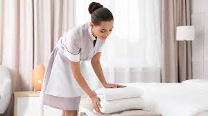 Additional job duties a holiday inn housekeeper may need to carry out include restocking the supply cart and turning in lost and found items to the front desk. What Is The Job Description Of A Hotel Housekeeper Ånin Staffing