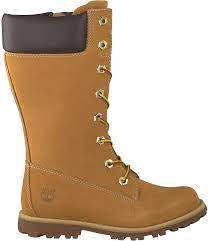 Whether you want cleated soles with buckles for that edgy vibe to some cute floral print, you'll be stocking up on. Camelfarbene Timberland Langschaftstiefel Girls Classic Tall Lace Up Omoda