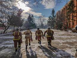 Facultatea de pompieri este o instituţie militară de învăţământ superior din cadrul academiei de poliţie „alexandru ioan cuza, care asigură formarea şi perfecţionarea cadrelor cu studii superioare pentru unităţile operative ale inspectoratului general pentru situaţii de urgenţă din cadrul ministerului. Ai Fost Olimpic In Liceu Te PoÈ›i Inscrie La Facultatea De Pompieri FÄƒrÄƒ Examen De Admitere Stiri De Ultima Ora Din Cluj Napoca