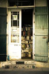 Bookstore In The French Quarter New Orleans La With Images New Orleans Homes