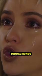 Graciela confiesa a Montserrat que Fabiola es su media hermana y le entrega  el testamento, ella no cree en las intenciones de su madre. Lo mejor de  #LoQueLaVidaMeRobó, solo #ConLasEstrellas o en #