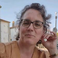 Na 2 jaar alles opzij te hebben gezet vandaag dan eindelijk mijn Specialist  Ouderengeneeskunde certificaat🥳. Dank Gerion, mijn opleidster Lieke de  Vijlder, alle collega's van Beweging 3.0, mijn…